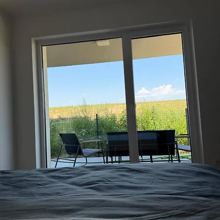 Cozy With Garden And Free Parking Apartamento *
